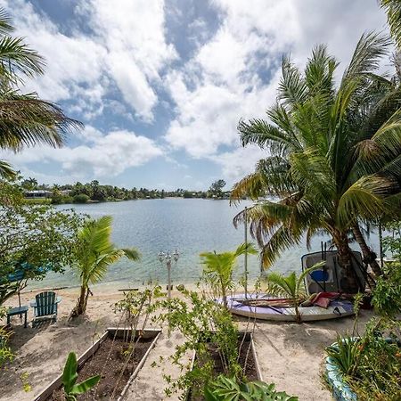 Lakefront Duplex With Pool Between Miami & Florida Keys 4 Bedroom 2 Bathroom Cutler Bay Exterior photo