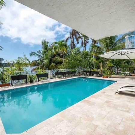 Lakefront Duplex With Pool Between Miami & Florida Keys 4 Bedroom 2 Bathroom Cutler Bay Exterior photo